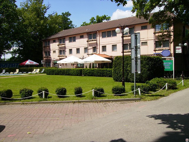 img00021.jpg