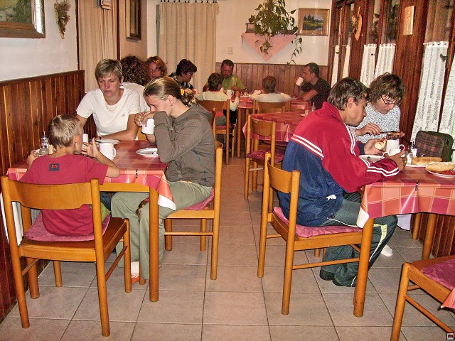 img00014.jpg